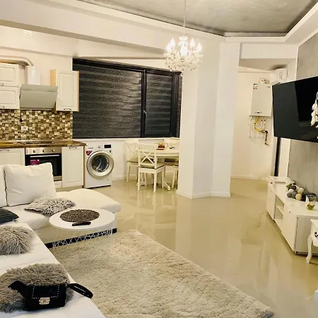 Unique Luxury Apartament Octogon, Mamaia Nord *