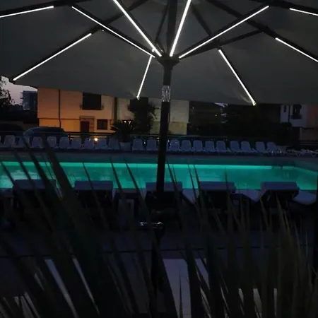 Unique Luxury Apartament Octogon, Mamaia Nord Apartamento